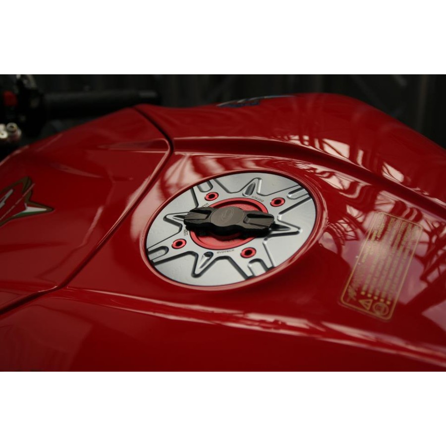 ΤΑΠΑ ΒΕΝΖΙΝΗΣ ΓΡΗΓΟΡΗΣ ΑΠΟΔΕΣΜΕΥΣΗΣ EVOTECH ΓΙΑ MV AGUSTA